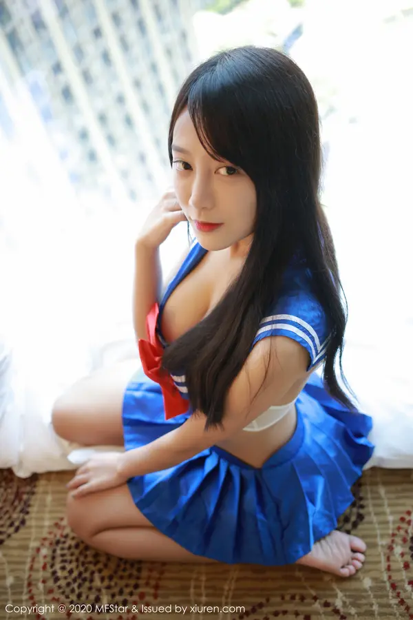 Vol. 0285 何嘉颖(42P)