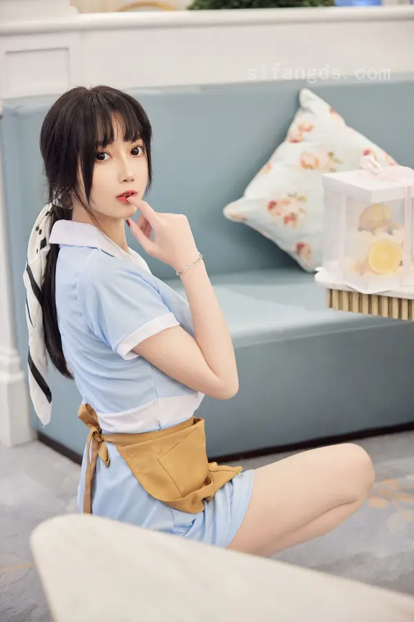 玥儿玥er《私购流出》(82P + 4V)