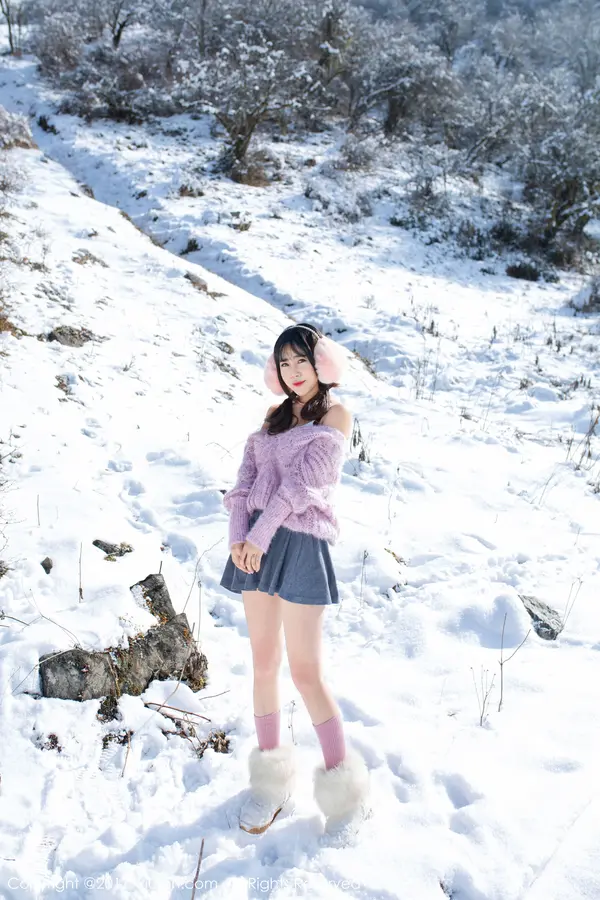Vol. 00720 兜豆靓Youlina(52P)