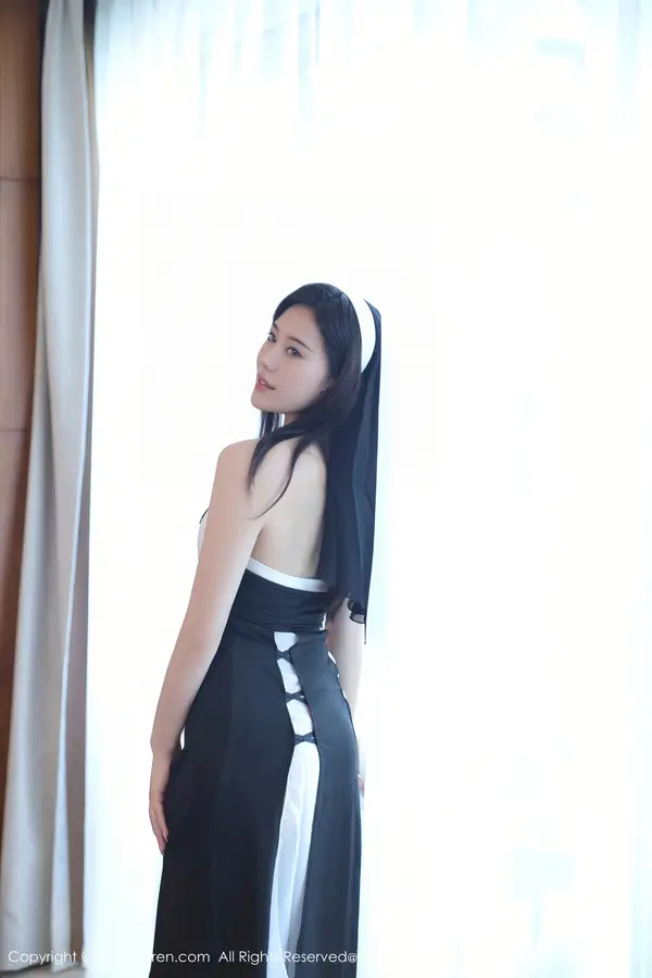 Vol. 10690 白薇薇vcvc(72P)