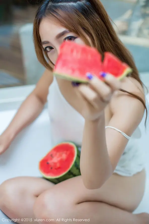Vol. 00379 黄歆苑(51P)
