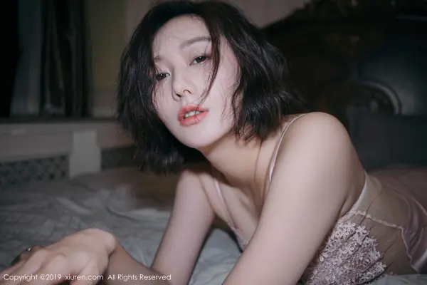 Vol. 01891 艺轩(53P)