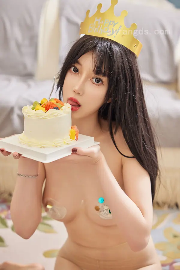 玥儿玥er《私购流出》(82P + 4V)