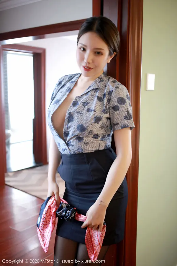 Vol. 0286 黄楽然(54P)