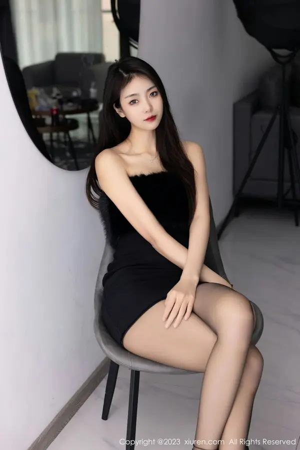 Vol. 06275 可乐Vicky(61P)
