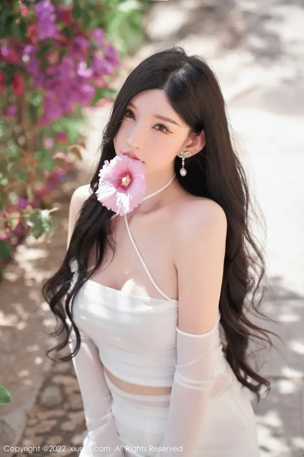 Vol. 05271 周于希Sally(90P)