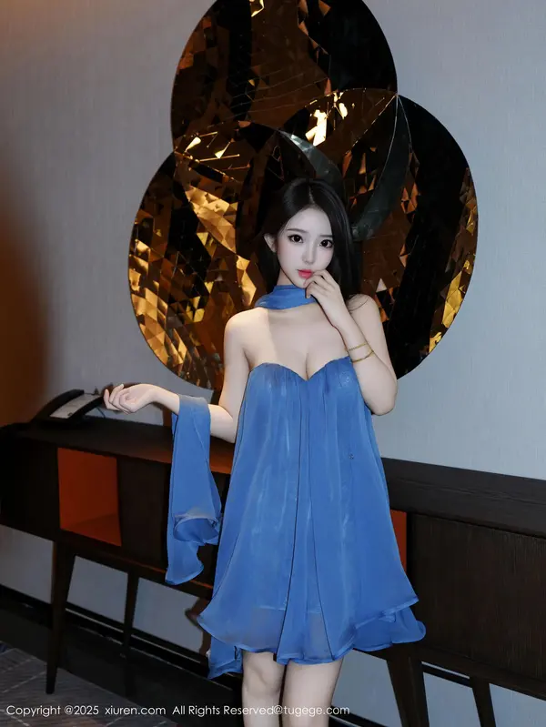 Vol. 10988 烧烧小桃(53P)