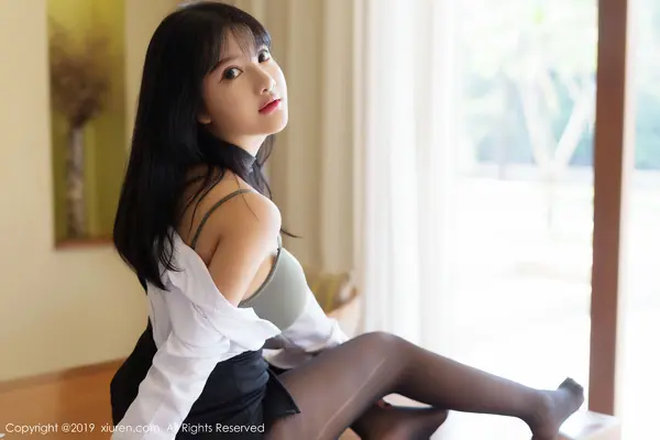 Vol. 01653 小尤奈(54P)