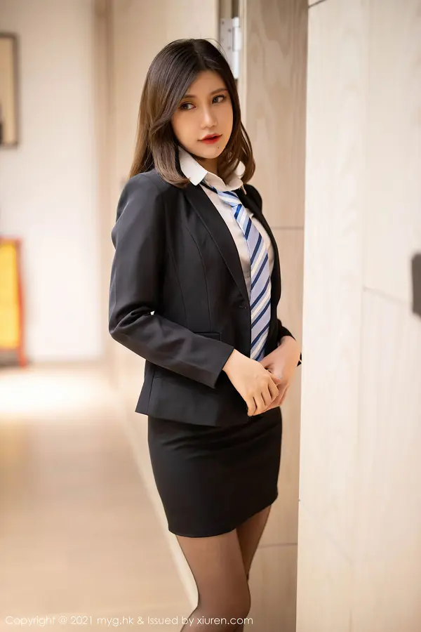 Vol. 0499 Carina绮里嘉(81P)