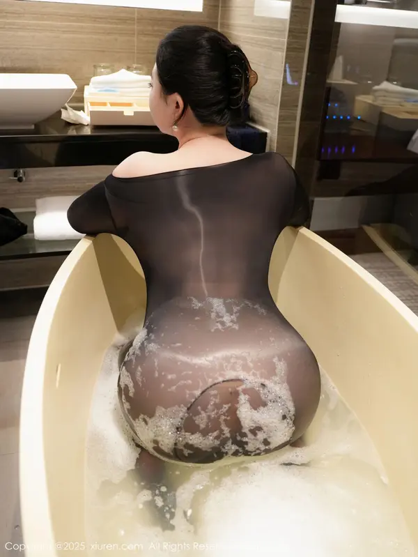 Vol. 09841 风景尤美(63P)