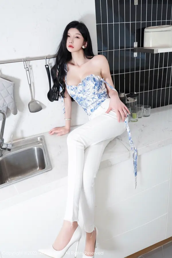 Vol. 07225 周于希Sally(103P)