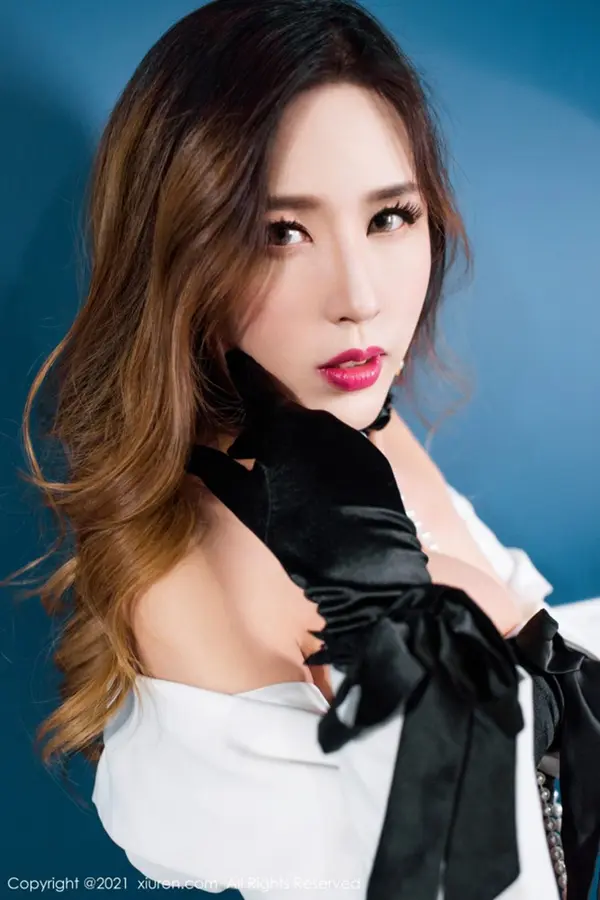 Vol. 03189 Isabelle贵贵(55P)