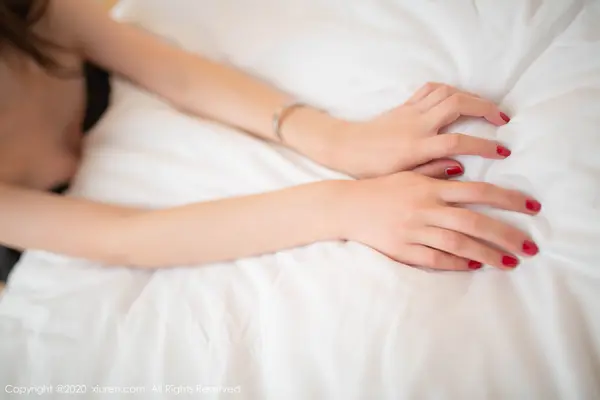 Vol. 02103 梦心月(67P)