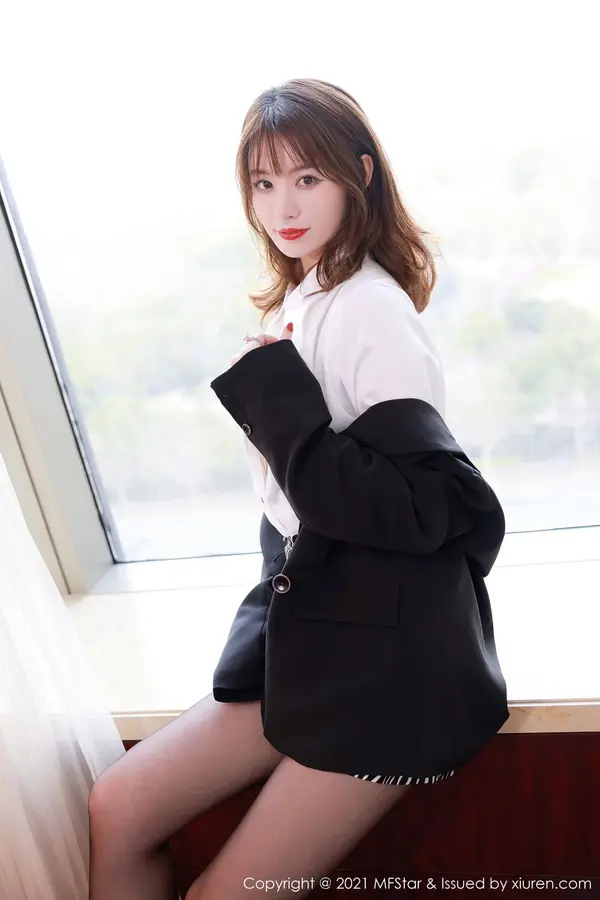 Vol. 0476 yoo优优(53P)
