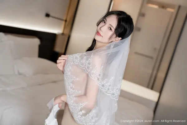 Vol. 08998 利世(101P)