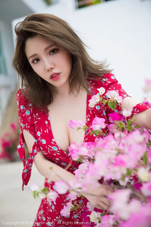 Vol. 01284 黄楽然(52P)