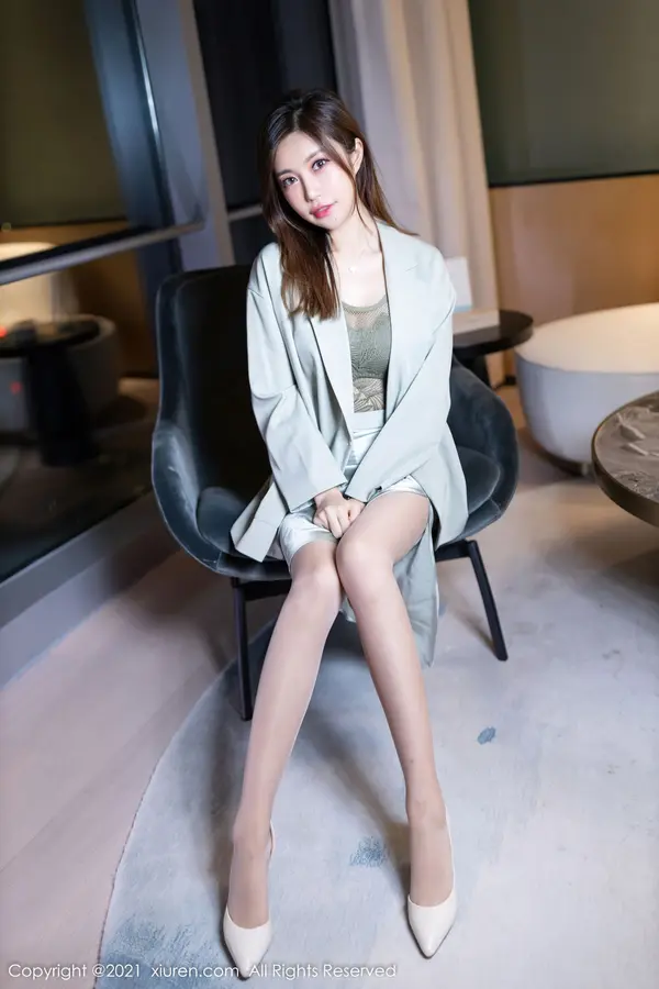 Vol. 04353 绮里嘉(49P)
