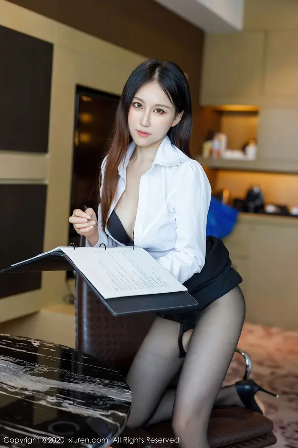 Vol. 02649 月音瞳(47P)