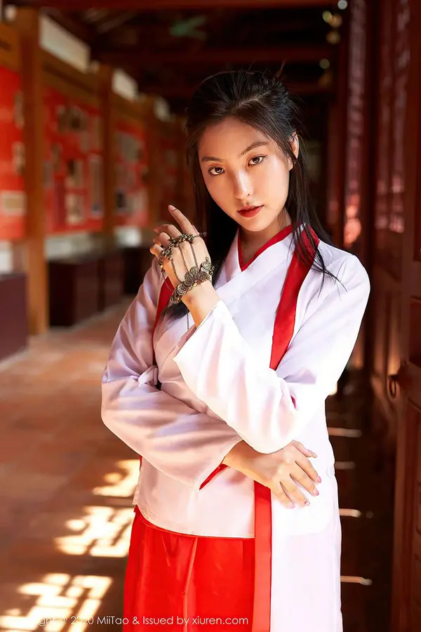 Vol. 0142 茵茵(35P)