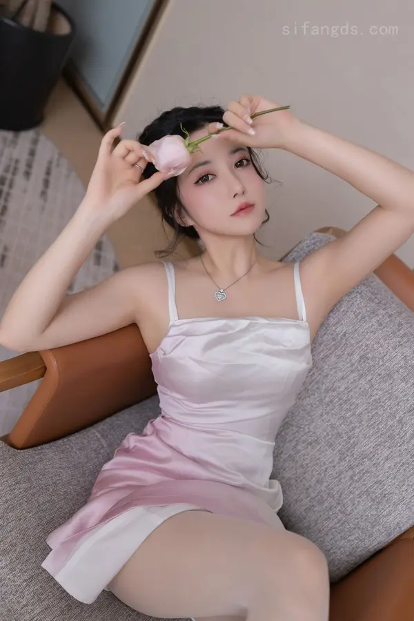 Vol. 9907 鱼子酱Fish《私购流出》(120P)