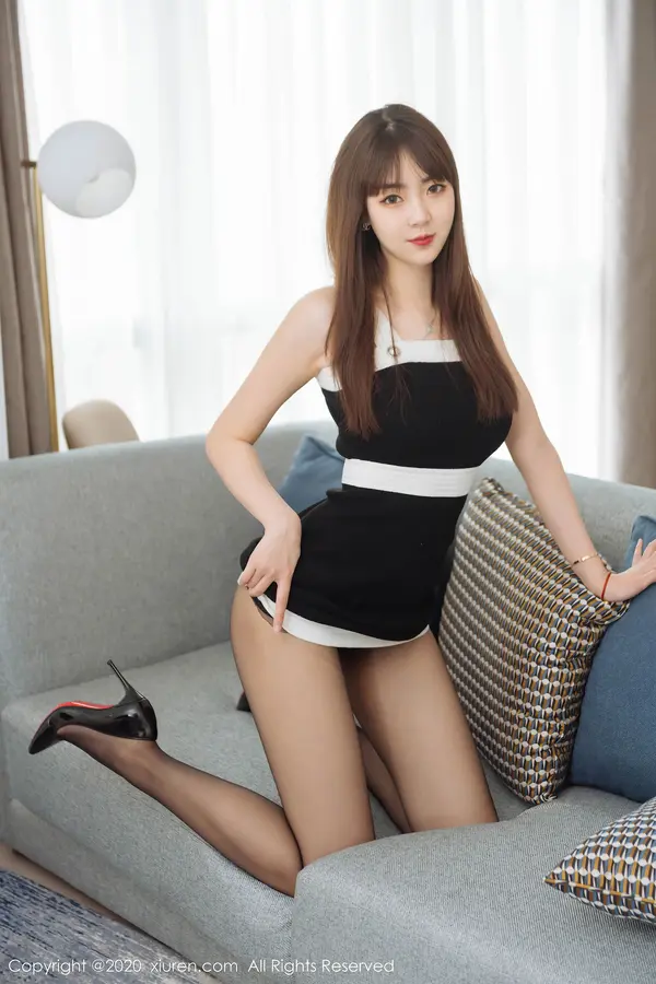 Vol. 02299 可乐Vicky(56P)