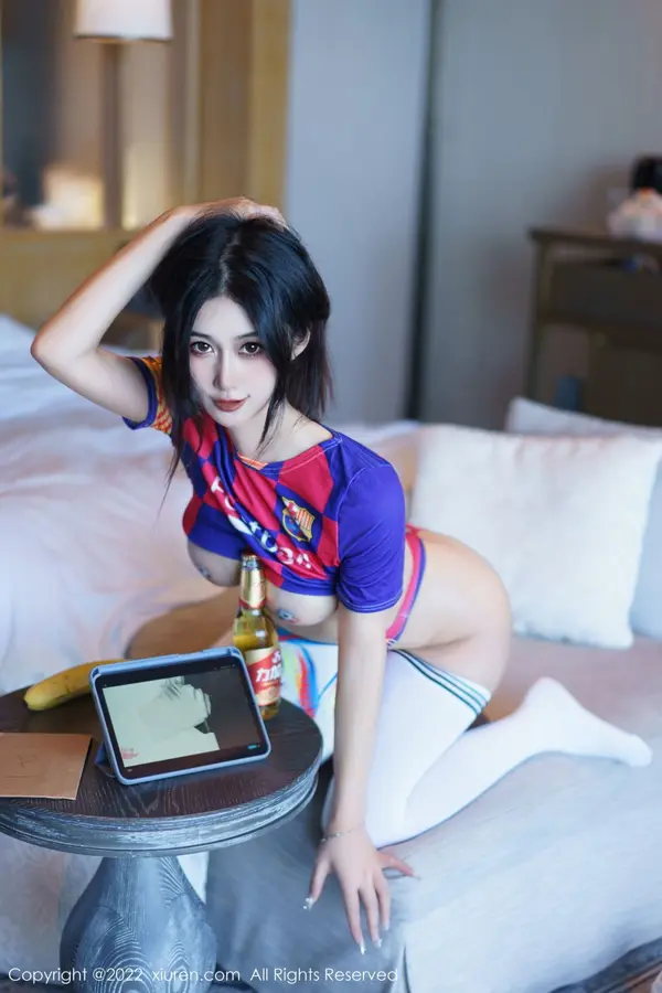 Vol. 06004 laura阿姣(72P)