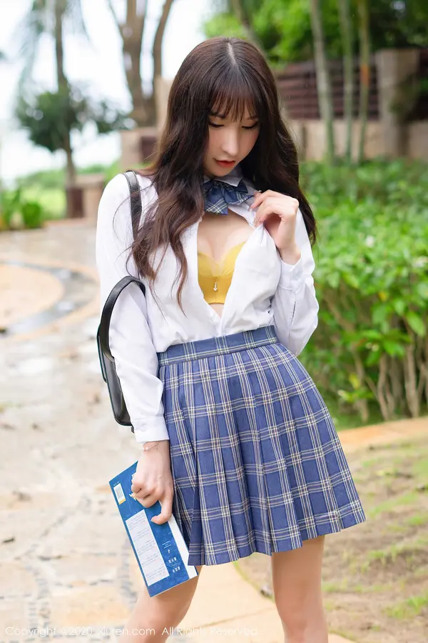Vol. 02290 周于希Sandy(68P)