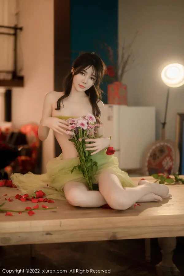 Vol. 05875 婠婠么(86P)