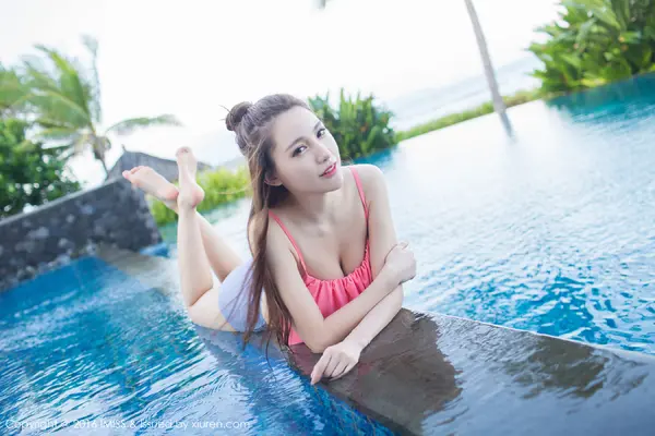 Vol. 0112 刘奕宁Lynn(50P)