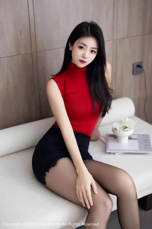 Vol. 06883 可乐Vicky(76P)