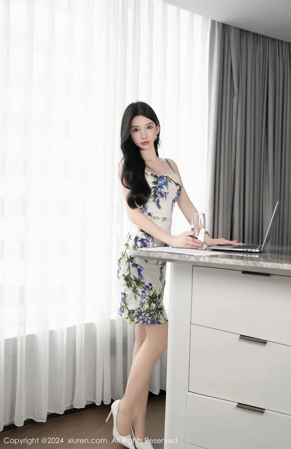 Vol. 08513 周于希Sally(86P)