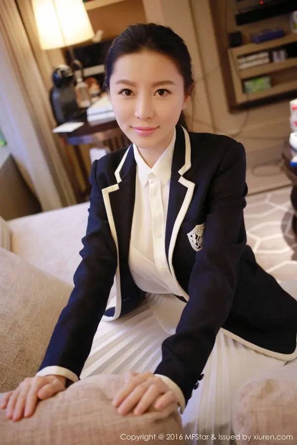 Vol. 0076 慕羽茜(53P)