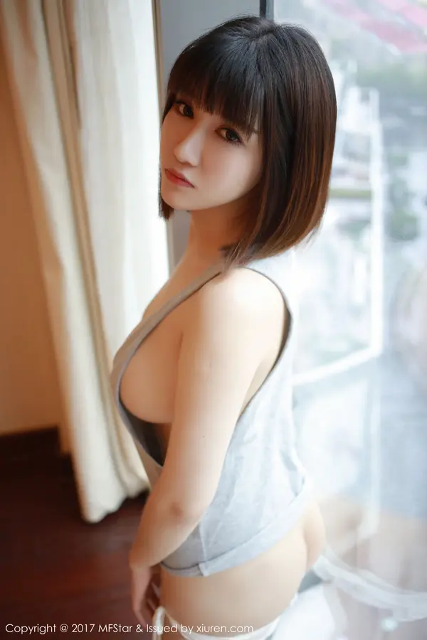 Vol. 0102 K8傲娇萌萌Vivian(51P)
