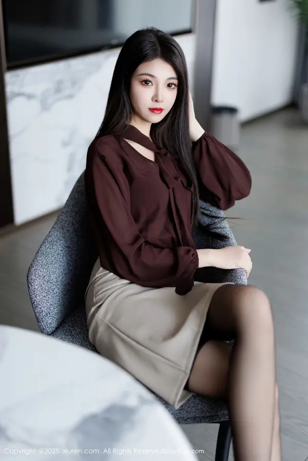Vol. 09868 初梦瑶(84P)