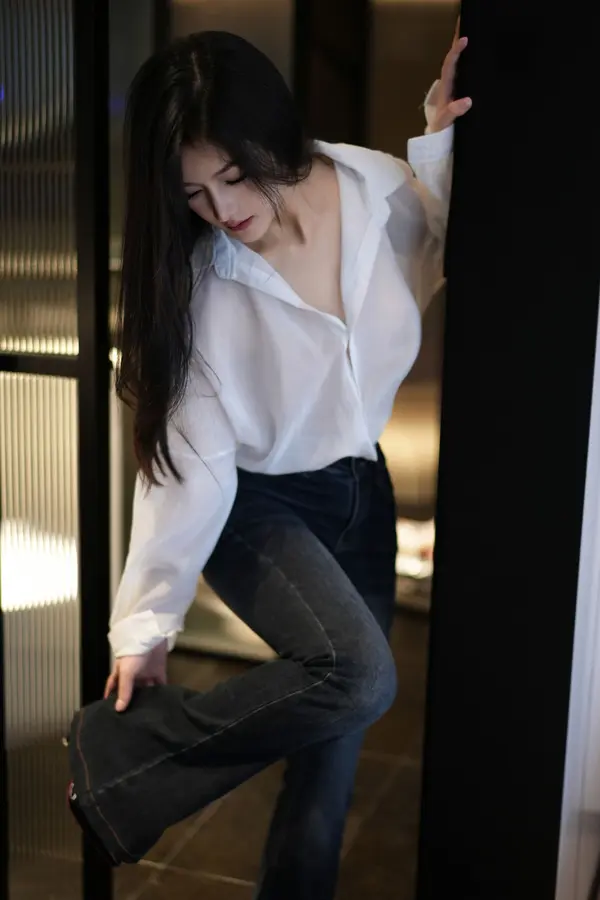 Vol. 07645 谭小灵《私购流出》(117P)