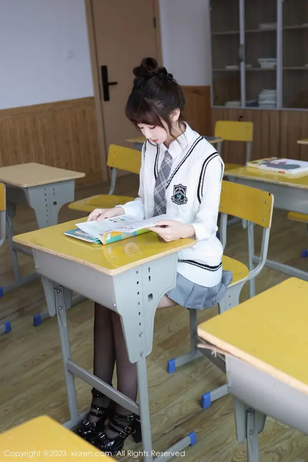 Vol. 07712 白笑笑(88P)