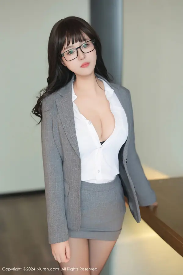 Vol. 08496 金小依(83P)