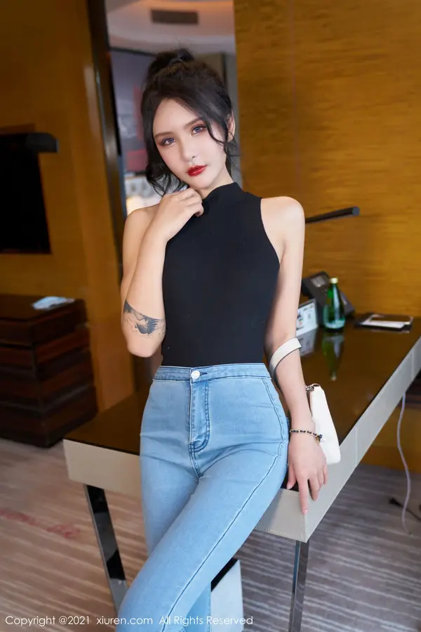 Vol. 03976 Emily尹菲(73P)