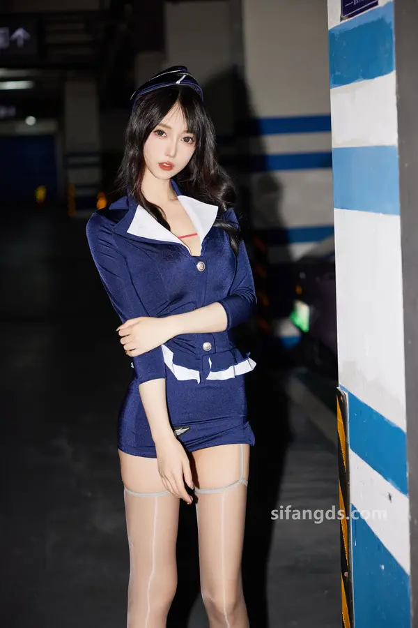 Vol. 9418 玥儿玥《私购流出》(93P + 6V)