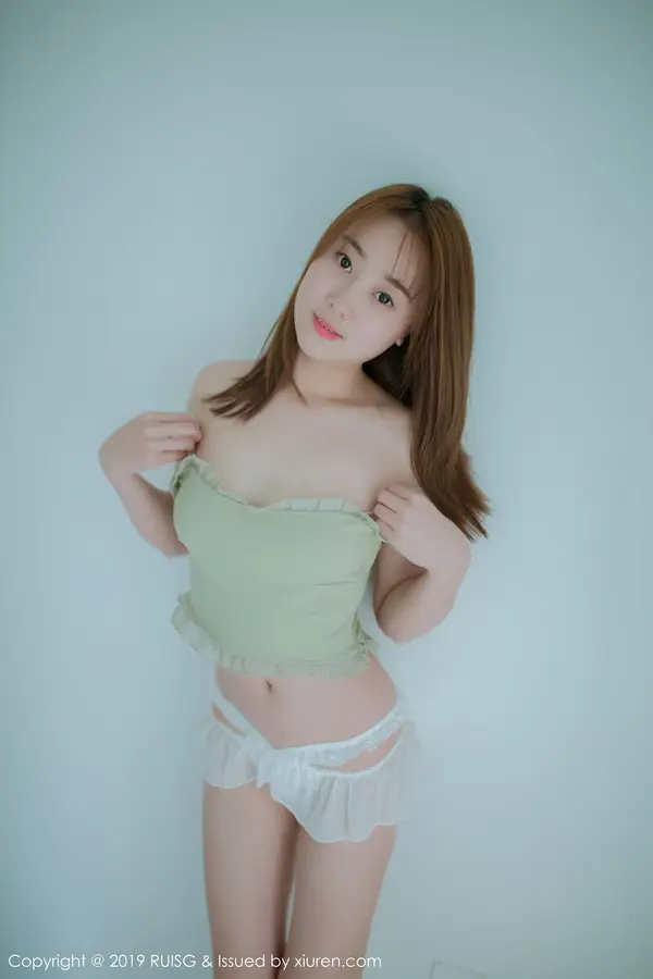 Vol. 0080 风衣月Lucy(47P)