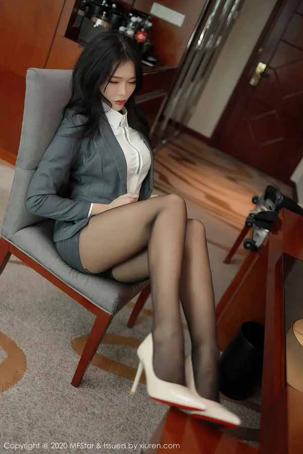 Vol. 0426 娜比(49P)