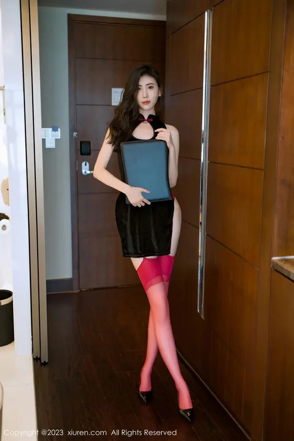 Vol. 07128 章芃芃(74P)