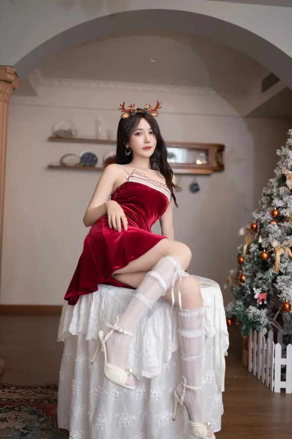 鱼子酱Fish《圣诞快乐2023》(144P)