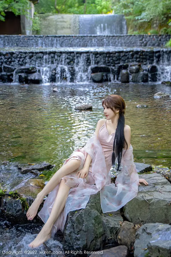 Vol. 5690 婠婠么(82P)