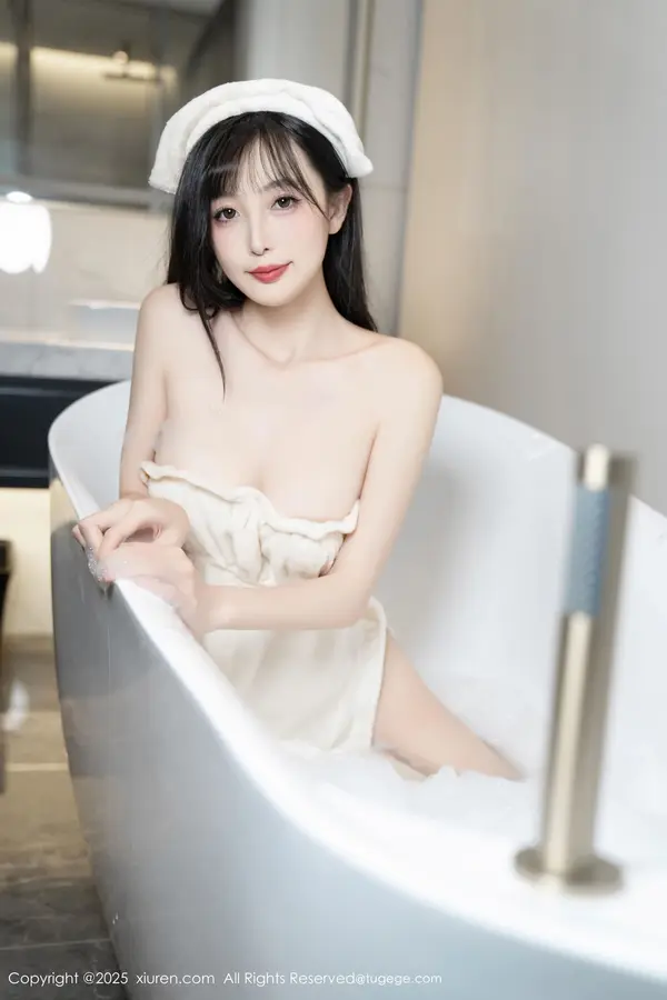 Vol. 10005 樱桃小阑子(88P)