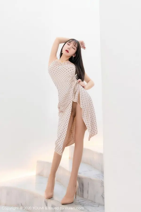 Vol. 0556 周于希Sandy(54P)