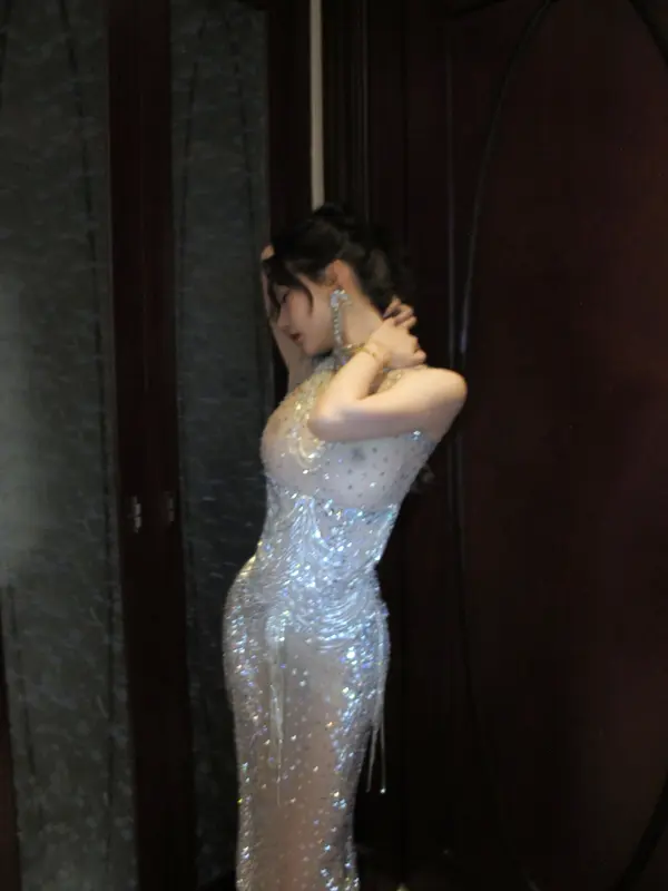 Vol. 10802 尹甜甜sunny《私购流出》(107P)