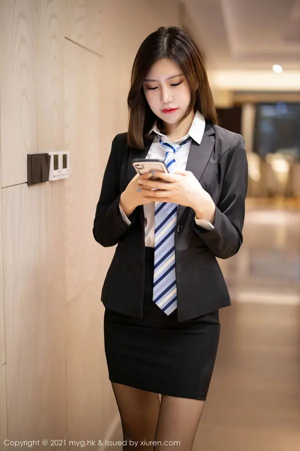 Vol. 0499 Carina绮里嘉(81P)