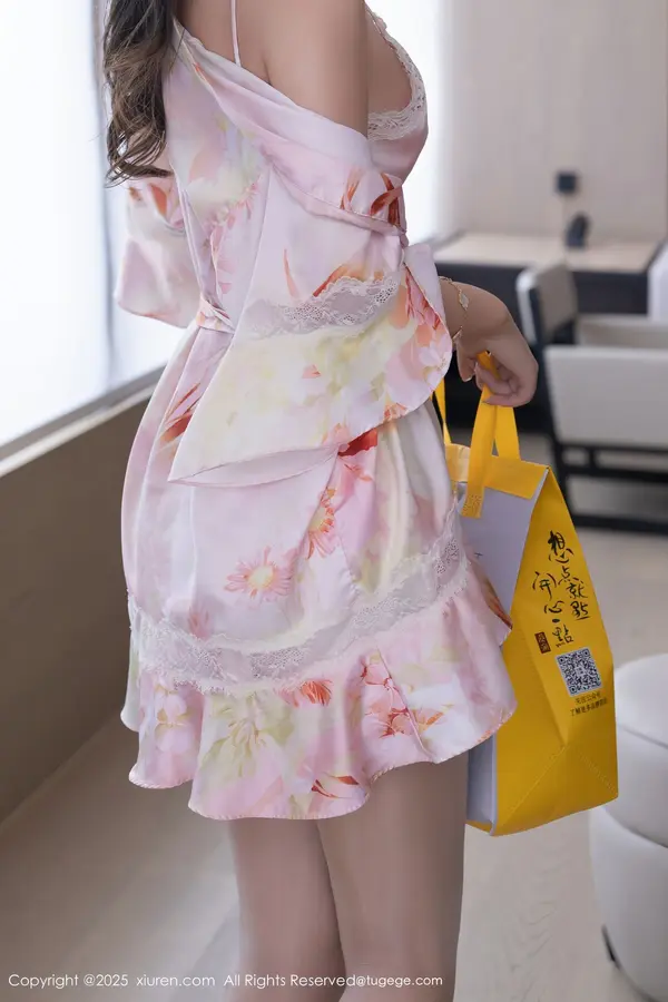 Vol. 10970 唐安琪(77P)