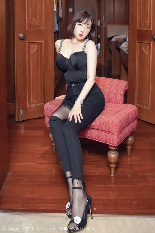 Vol. 04277 果儿Victoria(49P)
